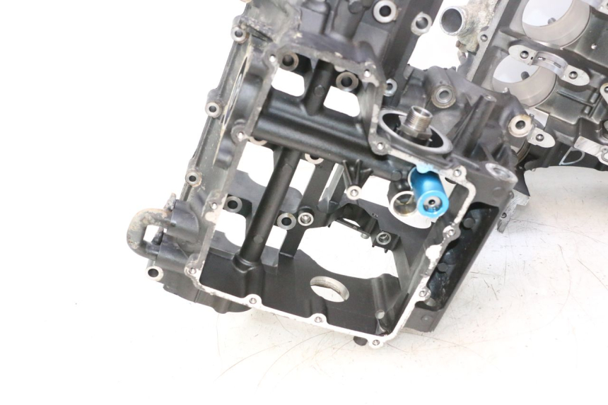 photo de CRANKCASE YAMAHA YZF R6 600 (2008 - 2009) - High-resolution close-up