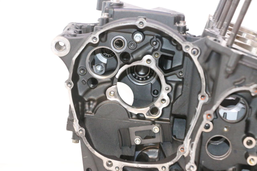 photo de CRANKCASE YAMAHA YZF R6 600 (2008 - 2009) - Fixing points details