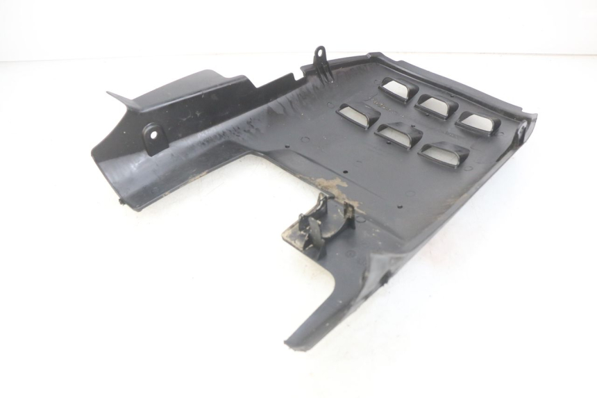 photo de LOWER PART OF THE BODY KYMCO AGILITY 16+ 4T 50 (2018 - 2023) - Alternative perspective