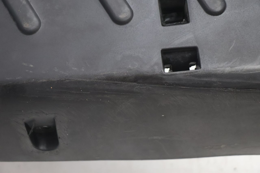photo de LOWER PART OF THE BODY KYMCO AGILITY 4T 50 (2005 - 2018) - Surface and material condition