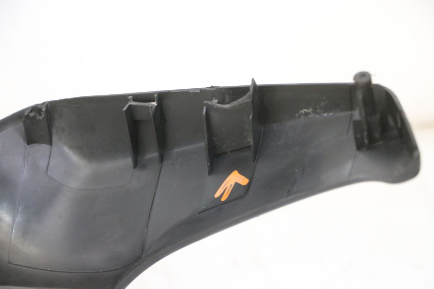 photo de LOWER PART OF THE BODY KYMCO AGILITY NAKED RENOUVO 2T 50 (2011 - 2018) - Technical close-up