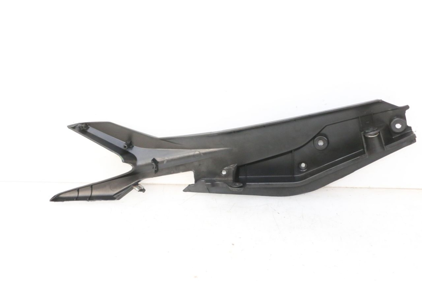 photo de REAR RIGHT BELLY PANEL STAHO FH 50 (2018 - 2019) - Fixing points details