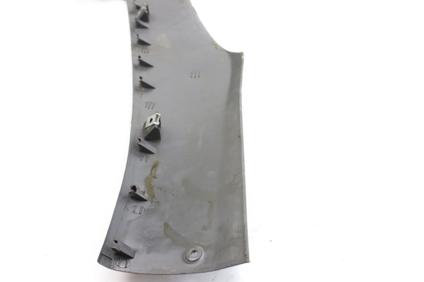 photo de RIGHT REAR LOWER BODY PANEL PIAGGIO HEXAGON 2T 125 (1994 - 1998) - Technical close-up