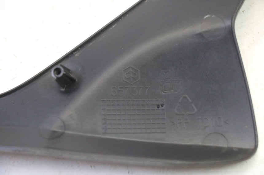 photo de REAR RIGHT BELLY PANEL PIAGGIO MP3 HPE 310 (2024 - 2025) - Product overview