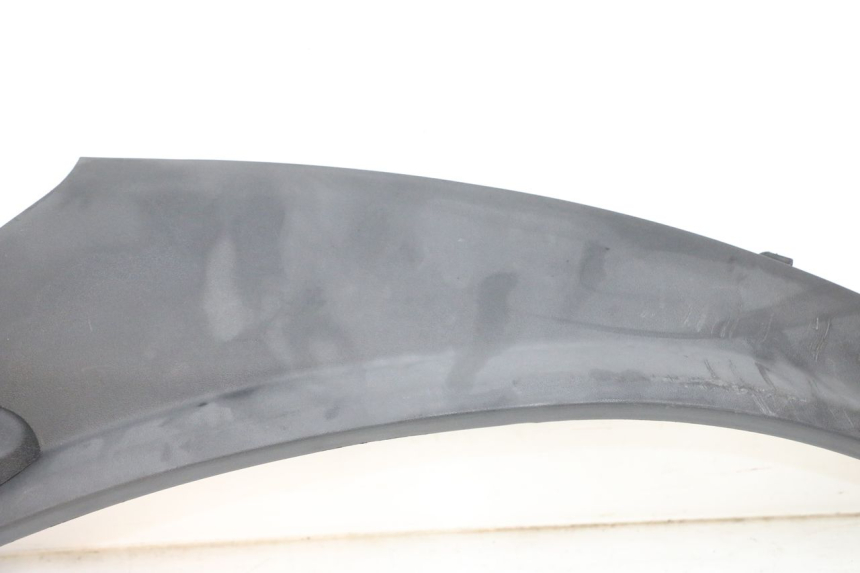 photo de REAR RIGHT BELLY PANEL PIAGGIO MP3 RL 250 (2006 - 2010) - Markings and original references