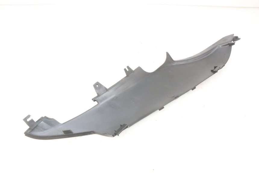 photo de RIGHT REAR LOWER FAIRING GILERA NEXUS 125 (2009 - 2013) - Zoom on usage condition