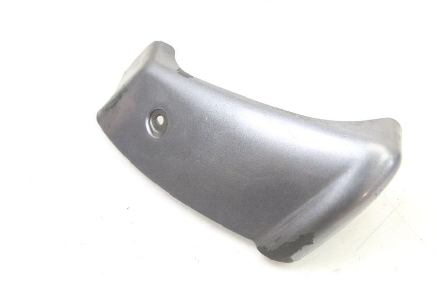 photo de RIGHT REAR LOWER FAIRING PIAGGIO VESPA GRANTURISMO 125 (2003 - 2007) - Alternative perspective