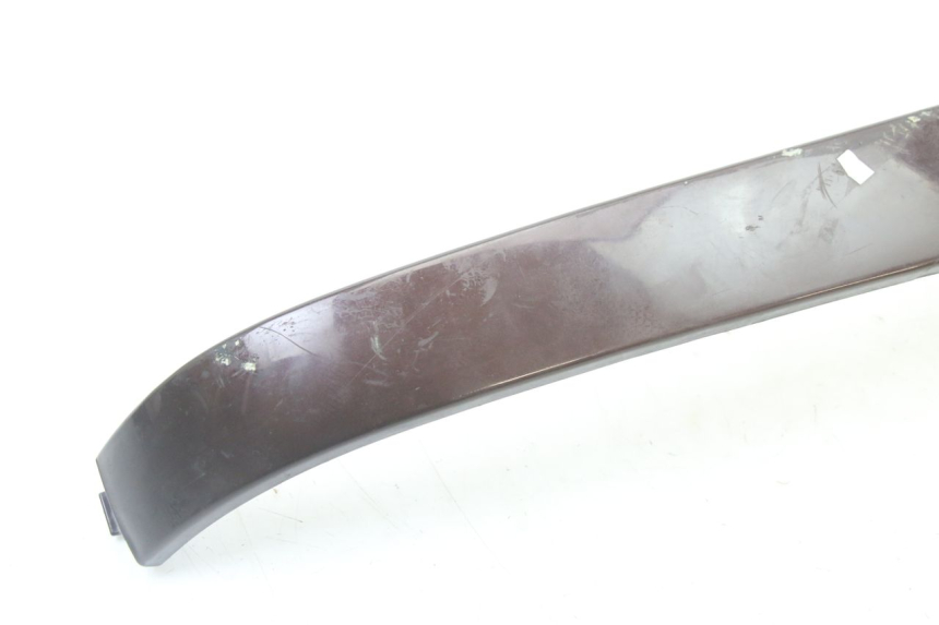 photo de REAR RIGHT BELLY PANEL PIAGGIO VESPA LX IE 125 (2010 - 2012) - Zoom on usage condition