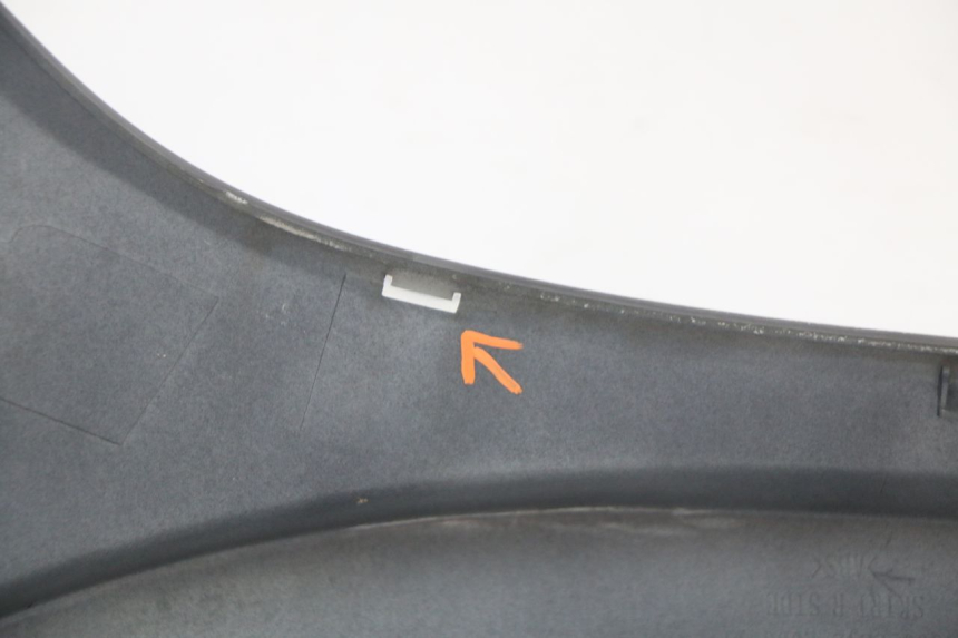 photo de REAR RIGHT BELLY PANEL KYMCO SUPER 8 4T 50 (2018 - 2020) - Technical close-up