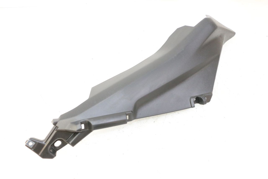 photo de REAR RIGHT BELLY PANEL YAMAHA XMAX X-MAX 125 (2021 - 2025) - Product overview