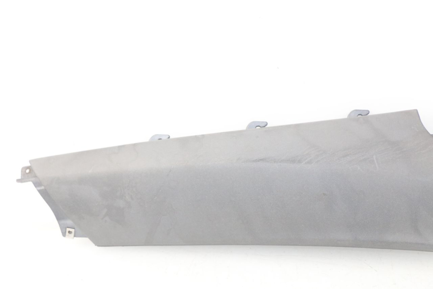 photo de RIGHT REAR LOWER FAIRING PIAGGIO X9 125 (2000 - 2003) - Product overview