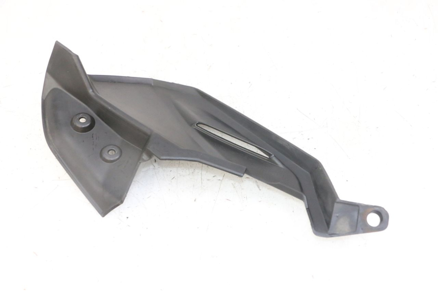 photo de REAR RIGHT BELLY PANEL YAMAHA YP X-MAX XMAX 400 (2014 - 2017) - Product overview