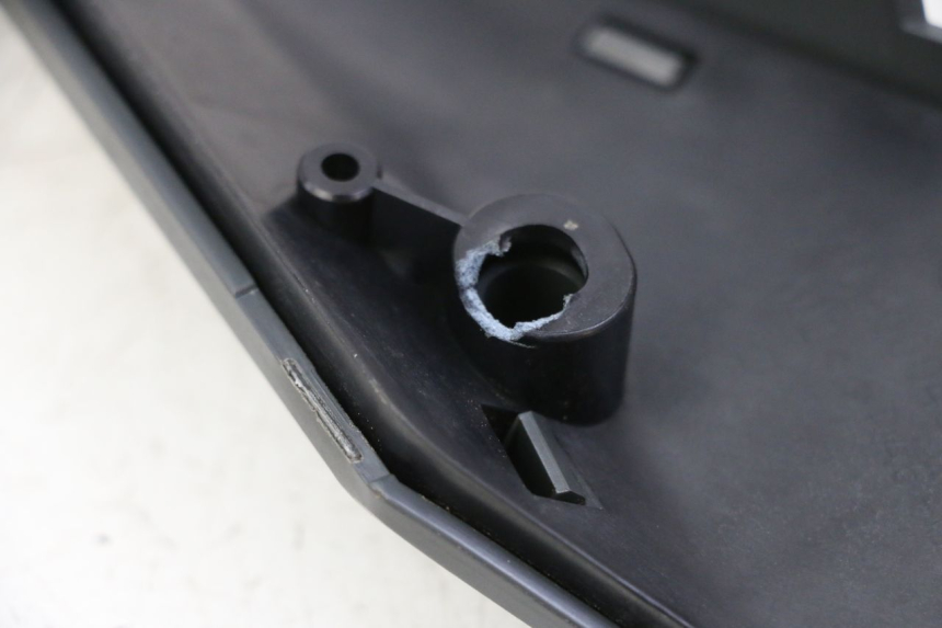 photo de REAR RIGHT BELLY PANEL SEGWAY NINEBOT ZT3 PRO 1 - Technical close-up