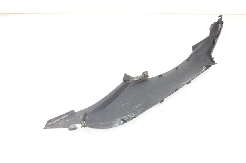 photo de REAR LEFT BELLY PANEL GILERA NEXUS 300 (2008 - 2013) - Zoom on usage condition