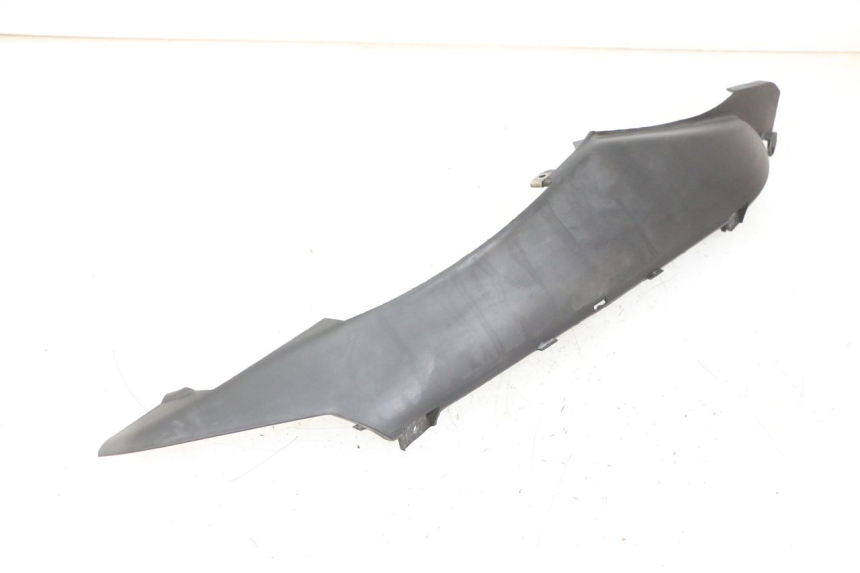photo de REAR LEFT BELLY PANEL GILERA NEXUS 300 (2008 - 2013) - Technical close-up