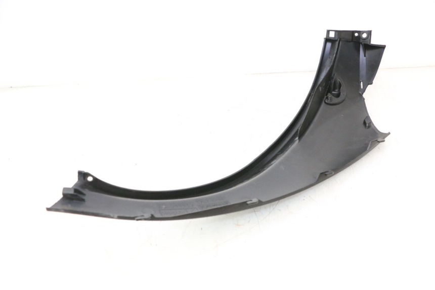 photo de REAR LEFT BELLY PANEL PIAGGIO MP3 LT 300 (2010 - 2016) - Technical close-up
