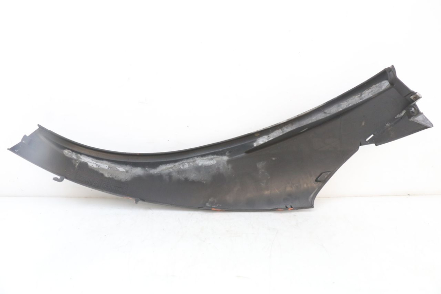 photo de REAR LEFT BELLY PANEL PIAGGIO MP3 125 (2006 - 2014) - Alternative perspective