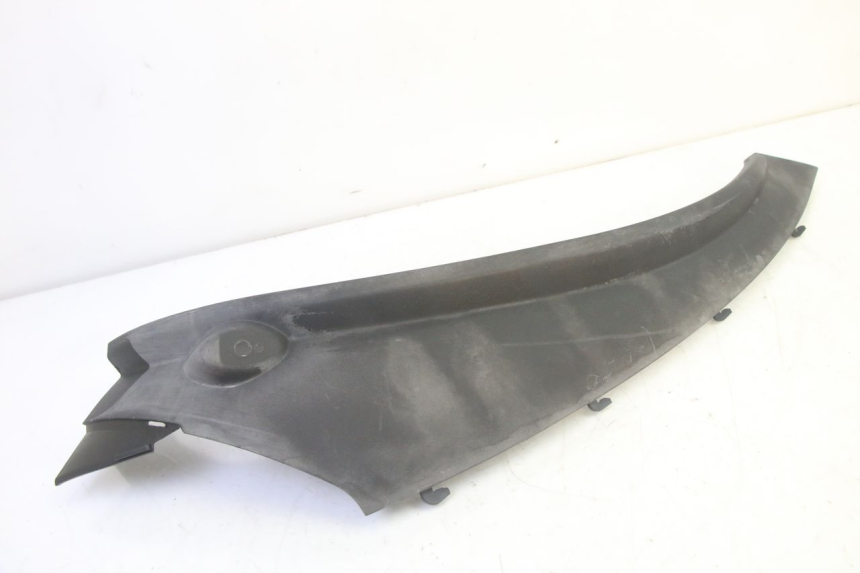 photo de REAR LEFT BELLY PANEL PIAGGIO MP3 RL 250 (2006 - 2010) - Alternative perspective