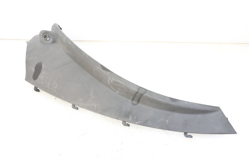 photo de LEFT REAR LOWER BODY PANEL PIAGGIO MP3 LT 400 (2007 - 2012) - Technical close-up
