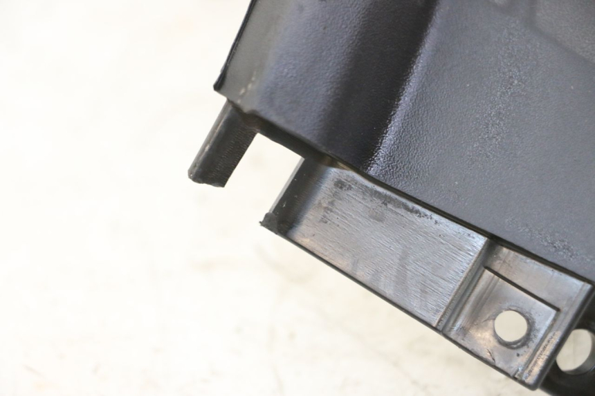 photo de LEFT REAR LOWER BODY PANEL PIAGGIO MP3 LT 400 (2007 - 2012) - Component detail