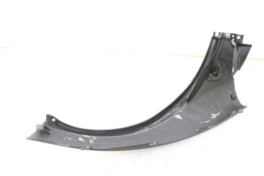 photo de LEFT REAR LOWER BODY PANEL PIAGGIO MP3 LT 400 (2007 - 2012) - Technical close-up