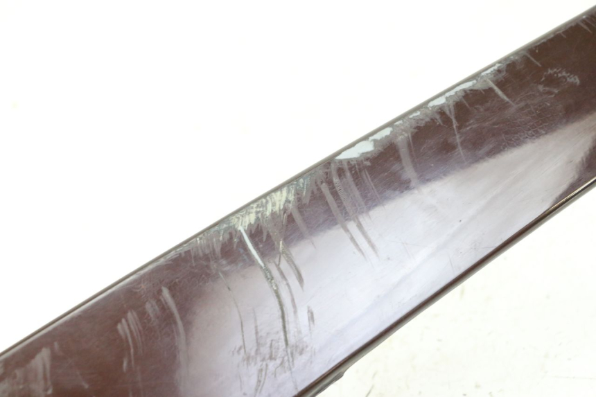 photo de REAR LEFT BELLY PANEL PIAGGIO VESPA LX IE 125 (2010 - 2012) - Surface and material condition