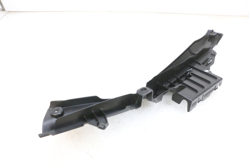 photo de REAR LEFT BELLY PANEL YAMAHA TRICITY 300 (2020 - 2024) - Component detail