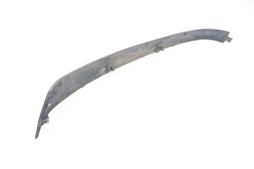 photo de LEFT REAR LOWER BODY PANEL PIAGGIO VESPA LXV 125 (2006 - 2009) - Technical close-up