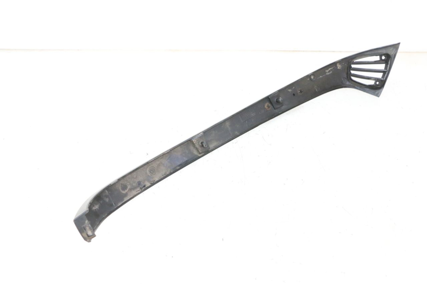 photo de LEFT REAR LOWER BODY PANEL PIAGGIO VESPA S 2T 50 (2007 - 2014) - Zoom on usage condition