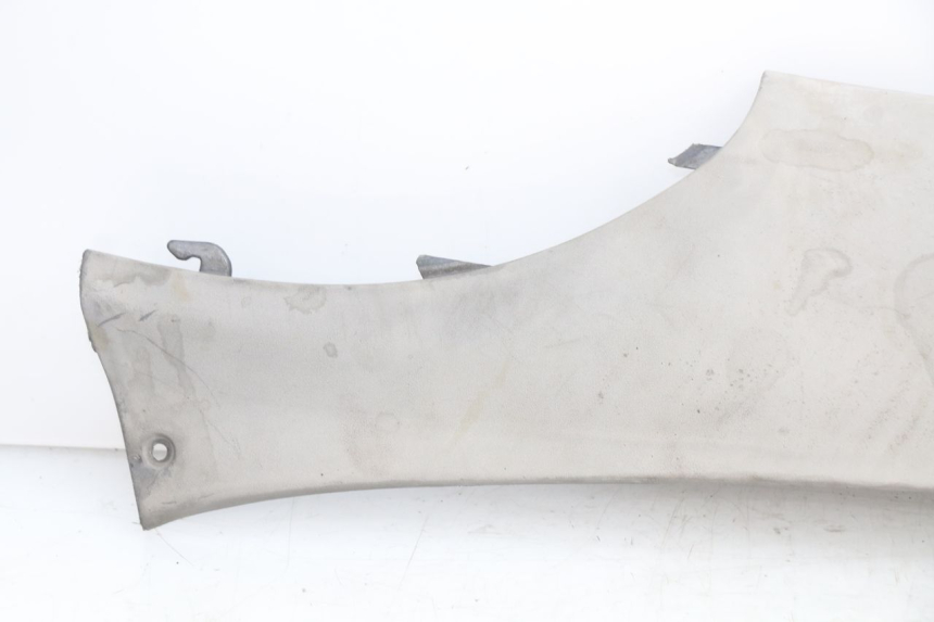 photo de LEFT REAR LOWER BODY PANEL PIAGGIO X9 EVOLUTION 250 (2003 - 2007) - Technical close-up