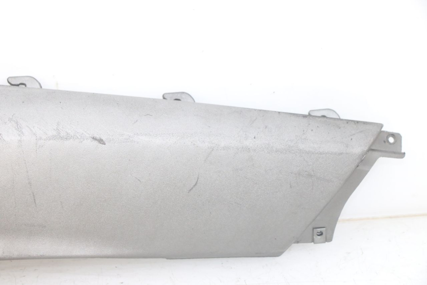 photo de LEFT REAR LOWER BODY PANEL PIAGGIO X9 125 (2000 - 2003) - Markings and original references