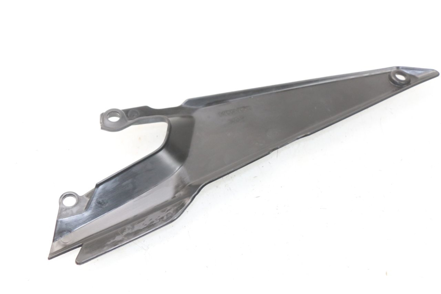 photo de REAR LEFT BELLY PANEL KAWASAKI Z Z900 900 (2017 - 2019) - Zoom on usage condition