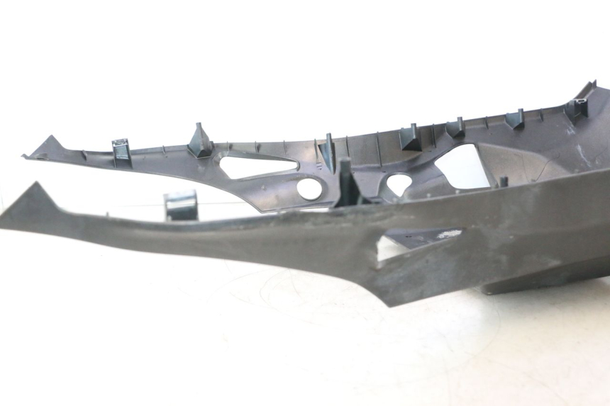 photo de BELLY PANEL APRILIA ATLANTIC S 125 (2010 - 2013) - Distinctive features