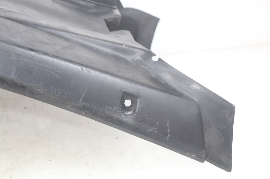 photo de LOWER BODY SHELL MBK BOOSTER SPIRIT 50 (1999 - 2003) - Distinctive features