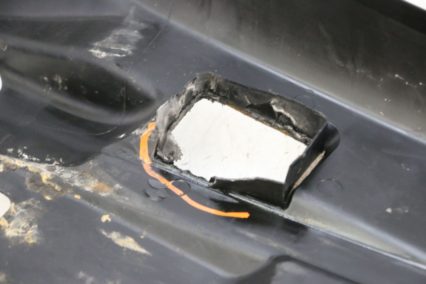 photo de LOWER PART OF THE BODY MBK BOOSTER SPIRIT 50 (2004 - 2017) - Zoom on usage condition