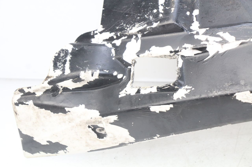 photo de LOWER PART OF THE BODY MBK BOOSTER SPIRIT NAKED 50 (2004 - 2017) - Distinctive features