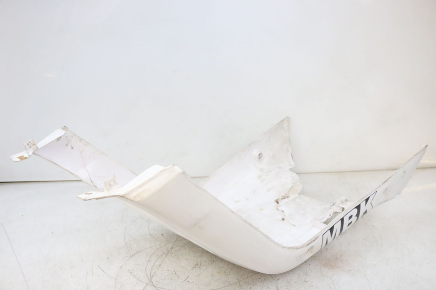 photo de LOWER PART OF THE BODY MBK BOOSTER SPIRIT NAKED 50 (2004 - 2017) - Technical close-up