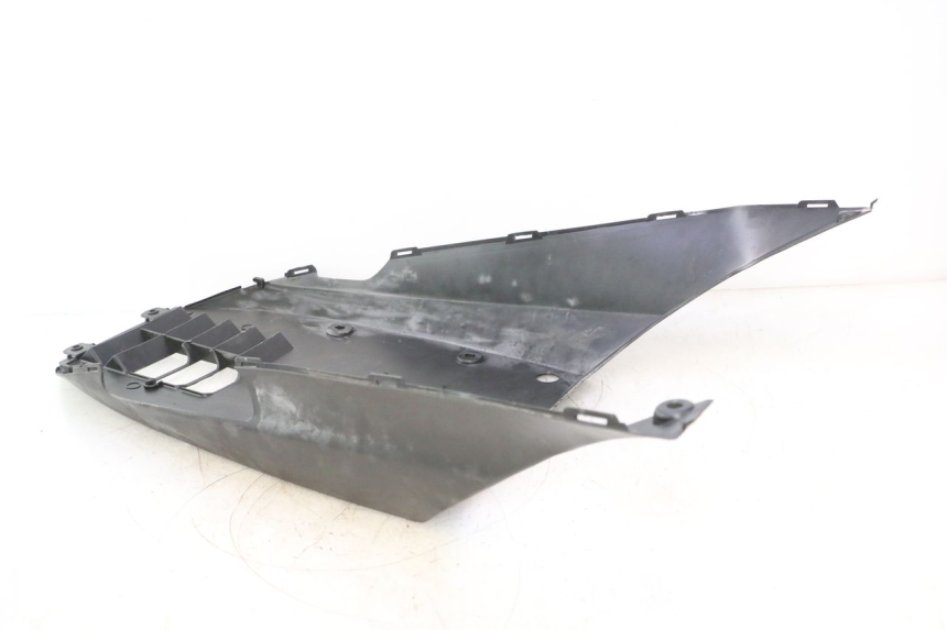 photo de LOWER BODY SHELL SUZUKI BURGMAN 125 (2007 - 2014) - Alternative perspective