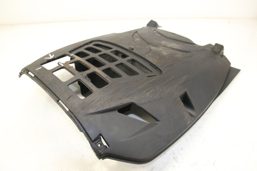 photo de LOWER FAIRING KYMCO DOWNTOWN ABS 125 (2015 - 2017) - Detailed visual inspection