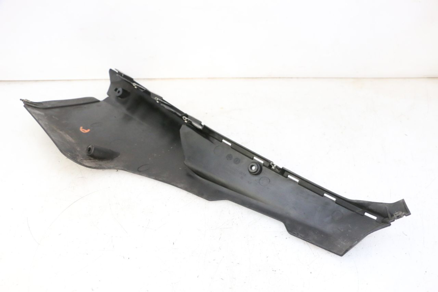 photo de RIGHT BELLY PANEL QUADRO 4 4D 350 (2015 - 2018) - Surface and material condition