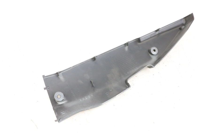 photo de RIGHT BELLY PANEL DAELIM A-FOUR 2T 50 (2005 - 2012) - Zoom on usage condition