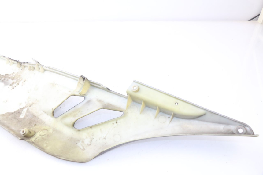 photo de RIGHT LOWER SIDE PANEL JONWAY AZTRAL 125 (2008 - 2017) - Technical close-up