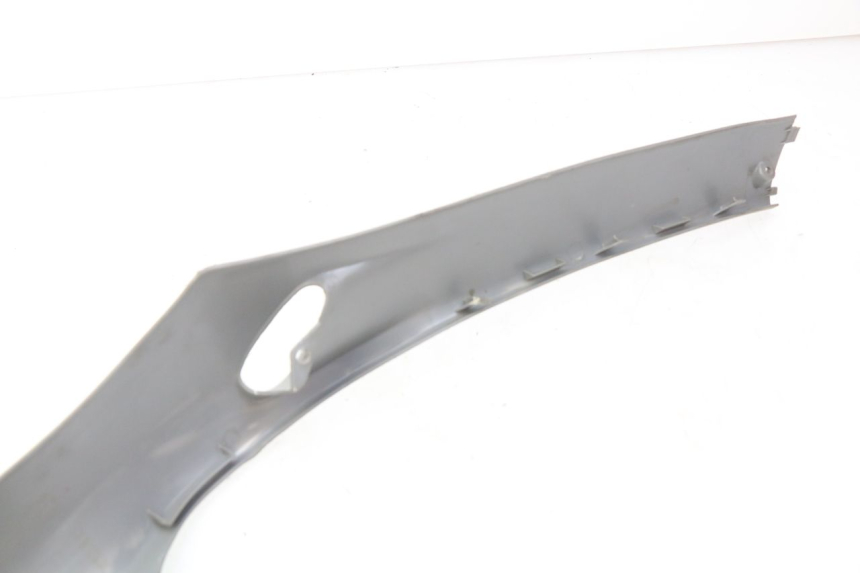 photo de RIGHT LOWER SIDE PANEL HONDA BALI EX 100 (1996 - 2000) - Technical close-up