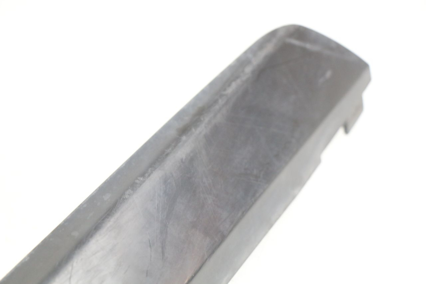 photo de RIGHT LOWER SIDE PANEL PIAGGIO BEVERLY 125 (2010 - 2015) - Alternative perspective