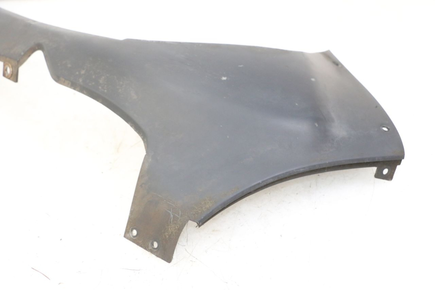 photo de RIGHT LOWER SIDE PANEL BMW C1 125 (2000 - 2003) - Distinctive features