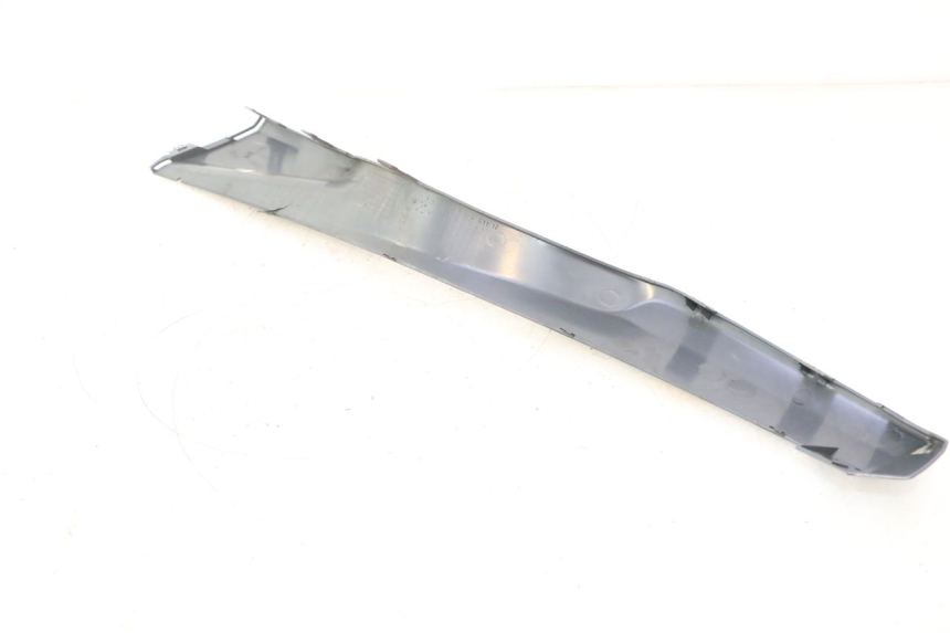 photo de RIGHT BELLY PANEL SUZUKI BURGMAN 125 (2007 - 2014) - Surface and material condition