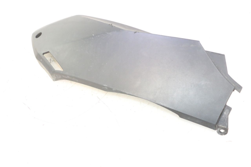 photo de RIGHT BELLY PANEL BMW C SPORT 650 (2015 - 2021) - Surface and material condition
