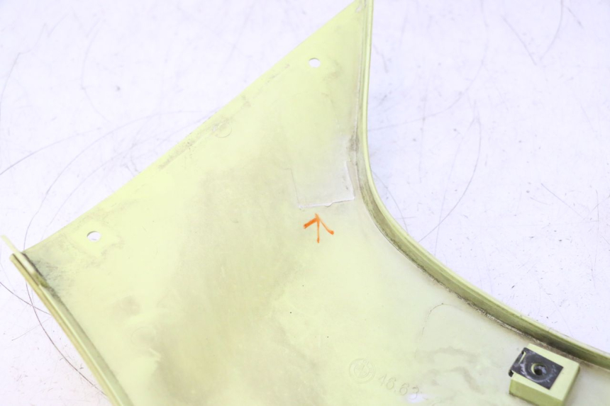 photo de RIGHT LOWER SIDE PANEL BMW C1 125 (2000 - 2003) - Alternative perspective