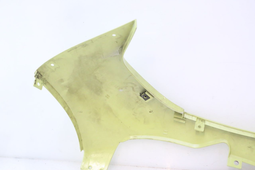 photo de RIGHT LOWER SIDE PANEL BMW C1 125 (2000 - 2003) - Fixing points details