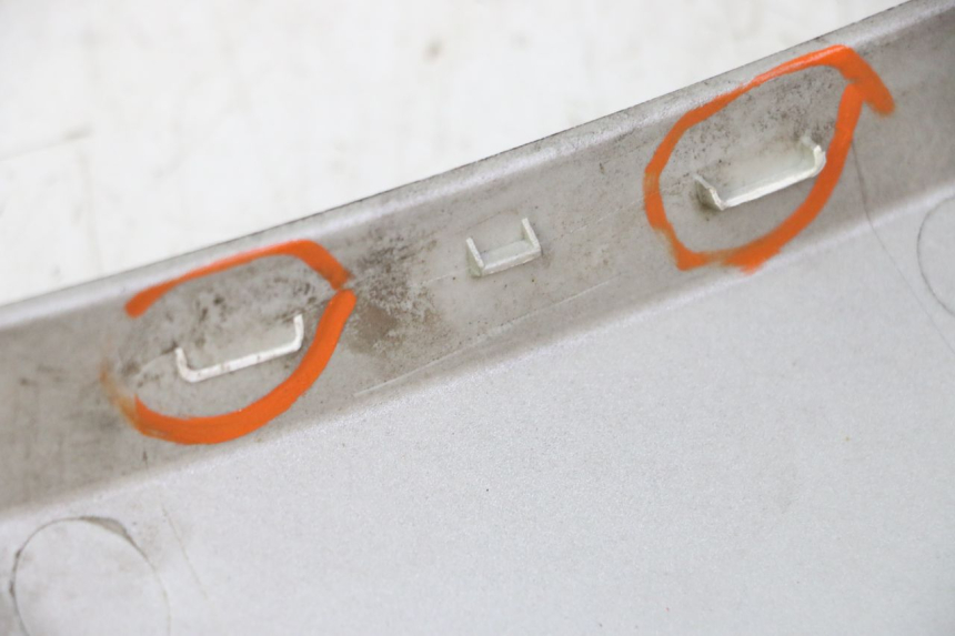 photo de RIGHT LOWER SIDE PANEL PEUGEOT CITYSTAR 50 (2013 - 2017) - Alternative perspective